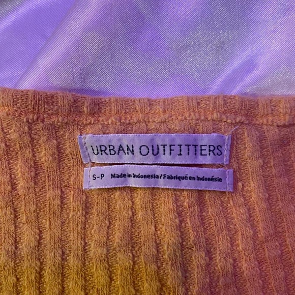 Urban outfitters cropped wrap top - Picture 3 of 5
